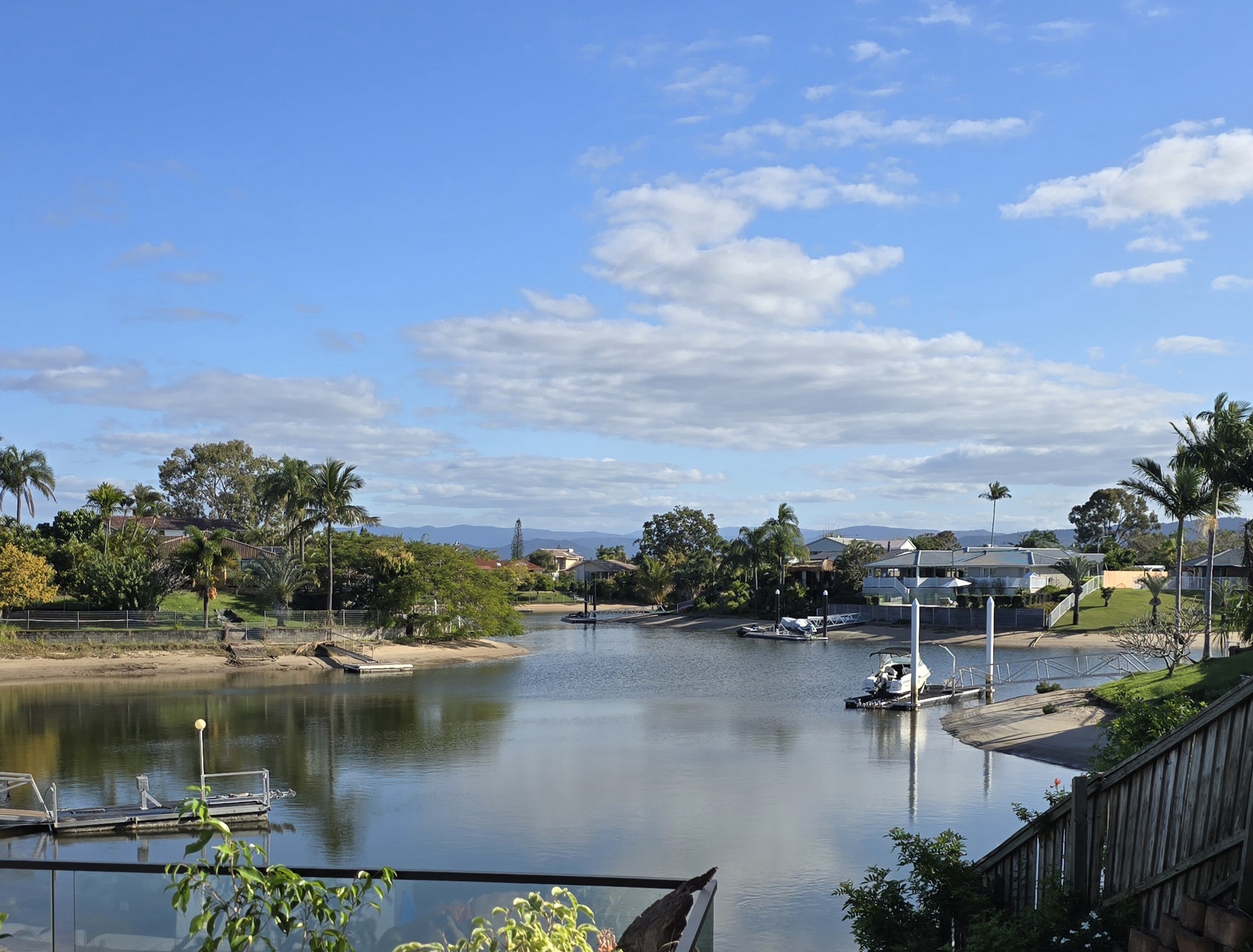 MTA & SDA Beautiful Waterfront High Physical Support at Bundall Gold Coast — Home image 9