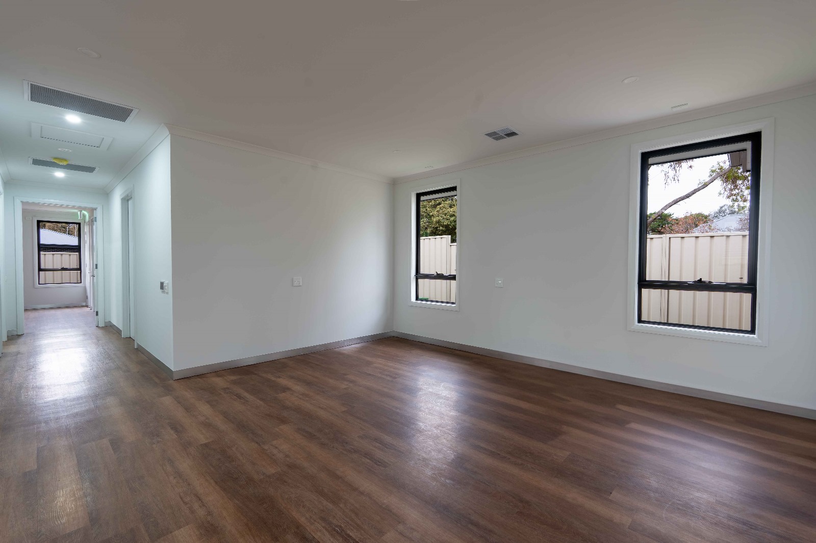 Robust House in Elizabeth Downs — Home image 3
