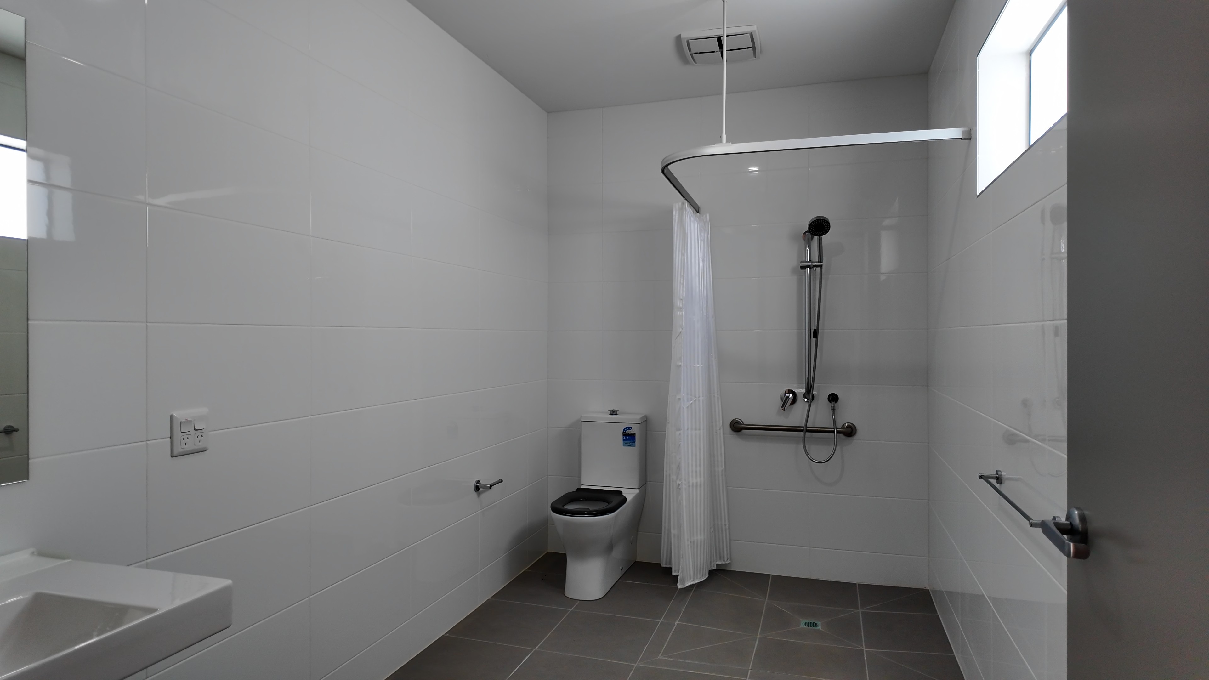 2-Resident SDA Home in Tarneit, VIC — Home image 9