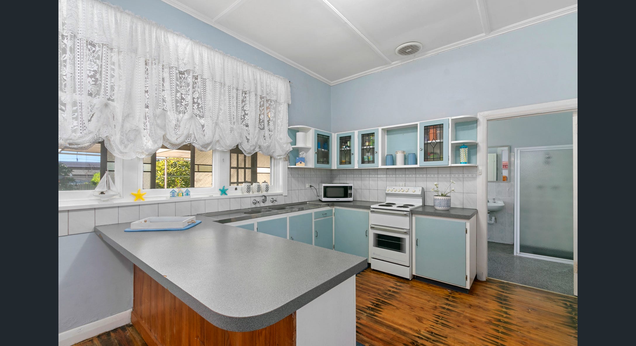 COPPER COAST SIL/Respite  -A COUNTRY ENTERTAINER- Upgraded to suit your needs.. — Home image 9