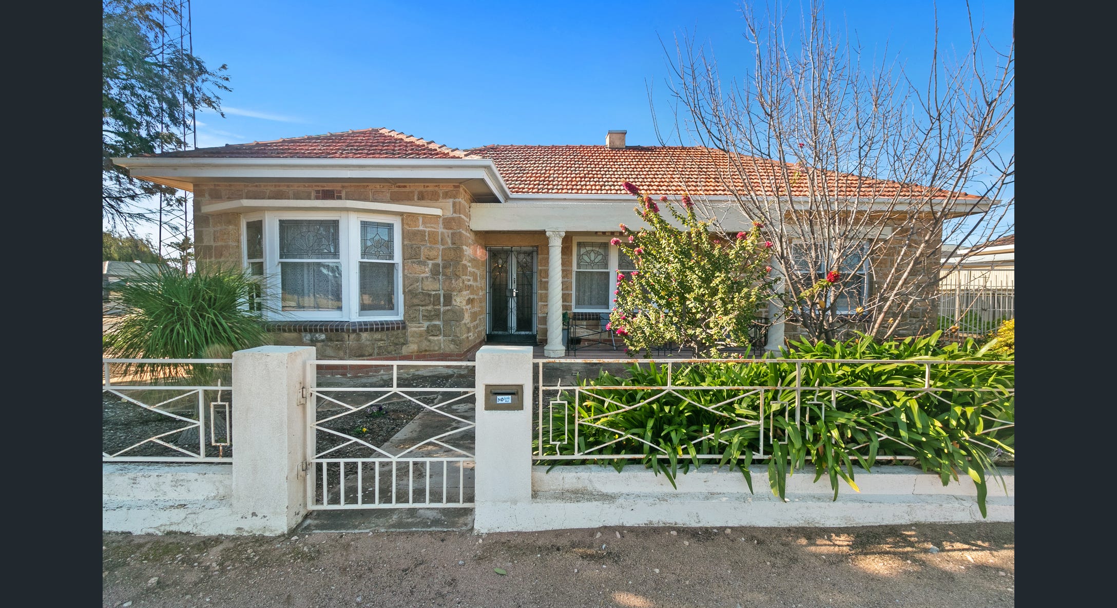 COPPER COAST SIL/Respite  -A COUNTRY ENTERTAINER- Upgraded to suit your needs.. — Home image 11