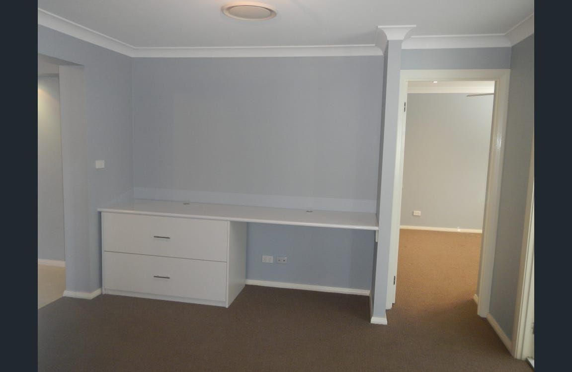 Lovely Home Aberglasslyn, NSW — Home image 4