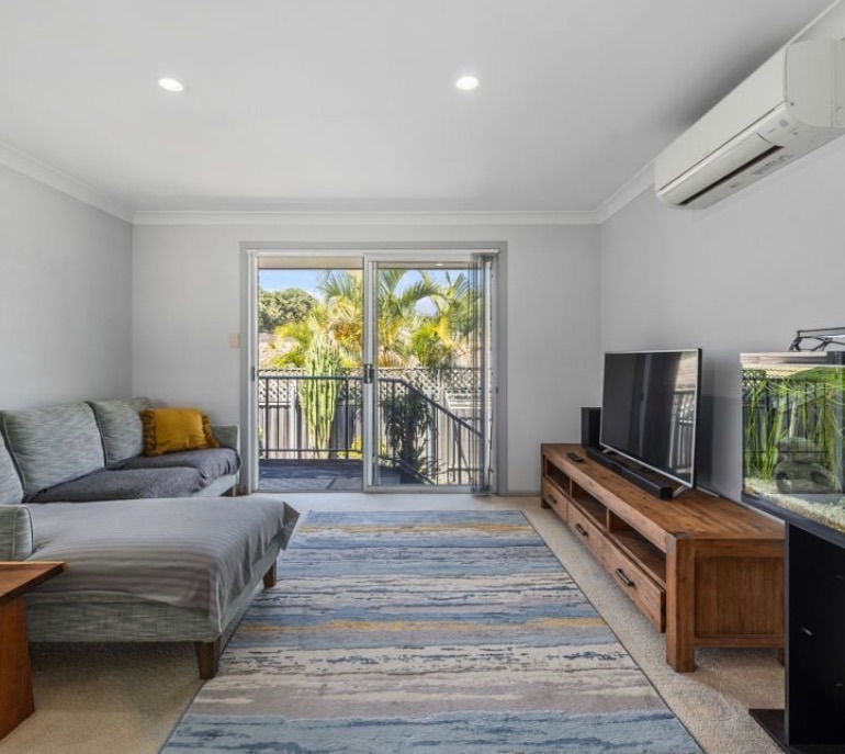 Beachside — Home image 4