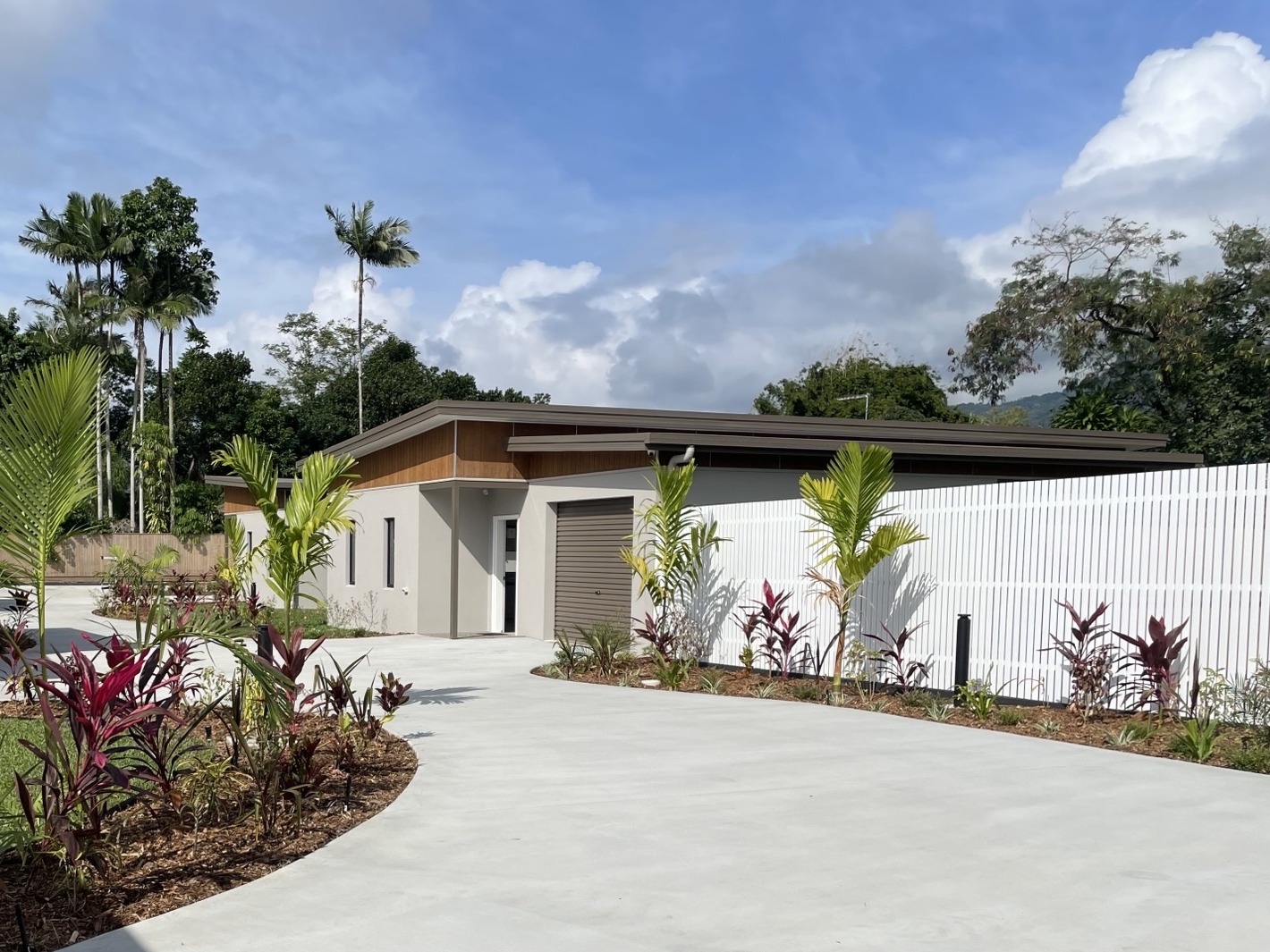 Beautiful and new private 1-bedroom Villas in Edmonton, Cairns, Queensland. Robust SDA — Home image 2