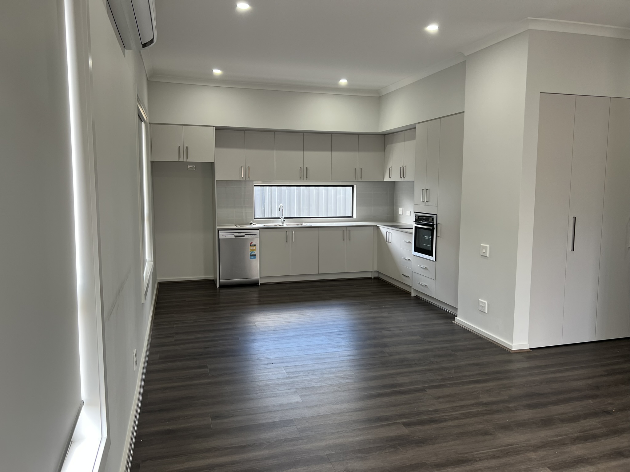 Accessible & Stylish 2-Bedroom Robust SDA Home, Weir Views — Home image 2
