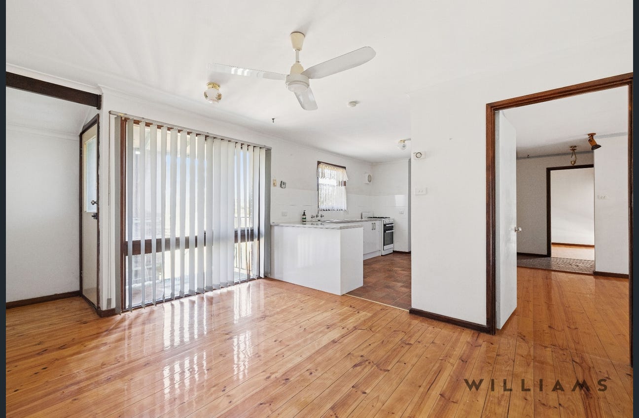 Vacant house at Hackham West — Home image 3