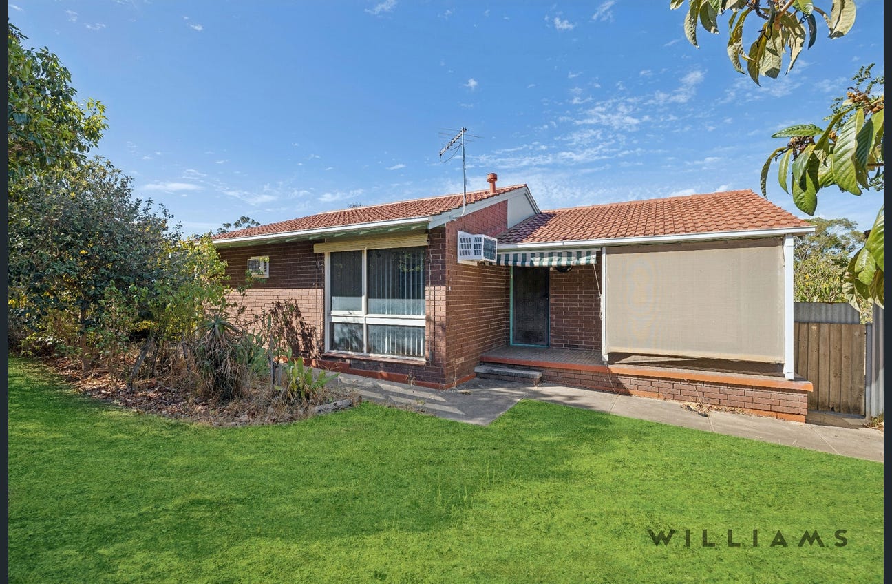Vacant house at Hackham West — Home image 5