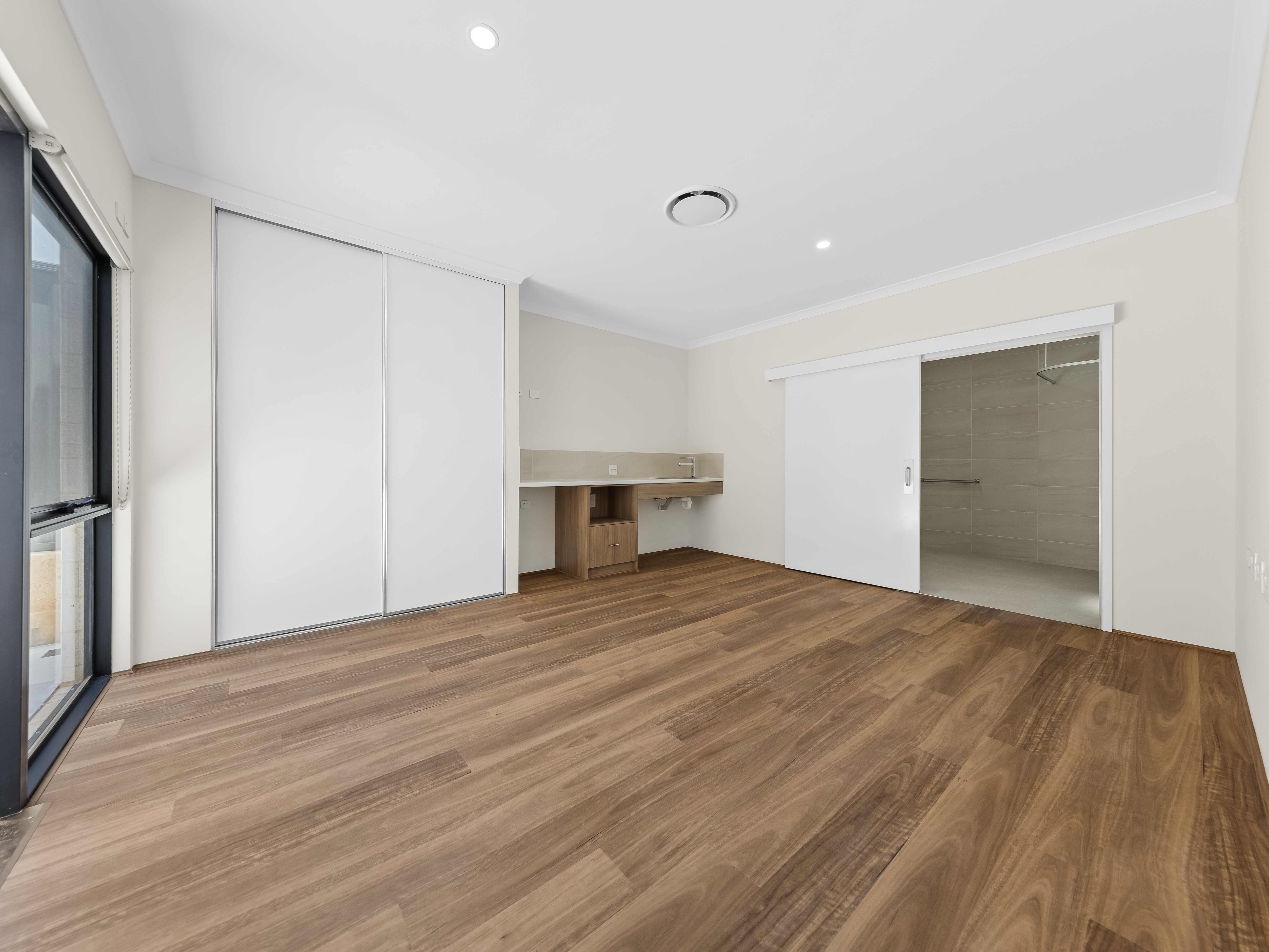 BRAND NEW - Spacious 2 Resident (HPS) (SDA) Baldivis House — Home image 2