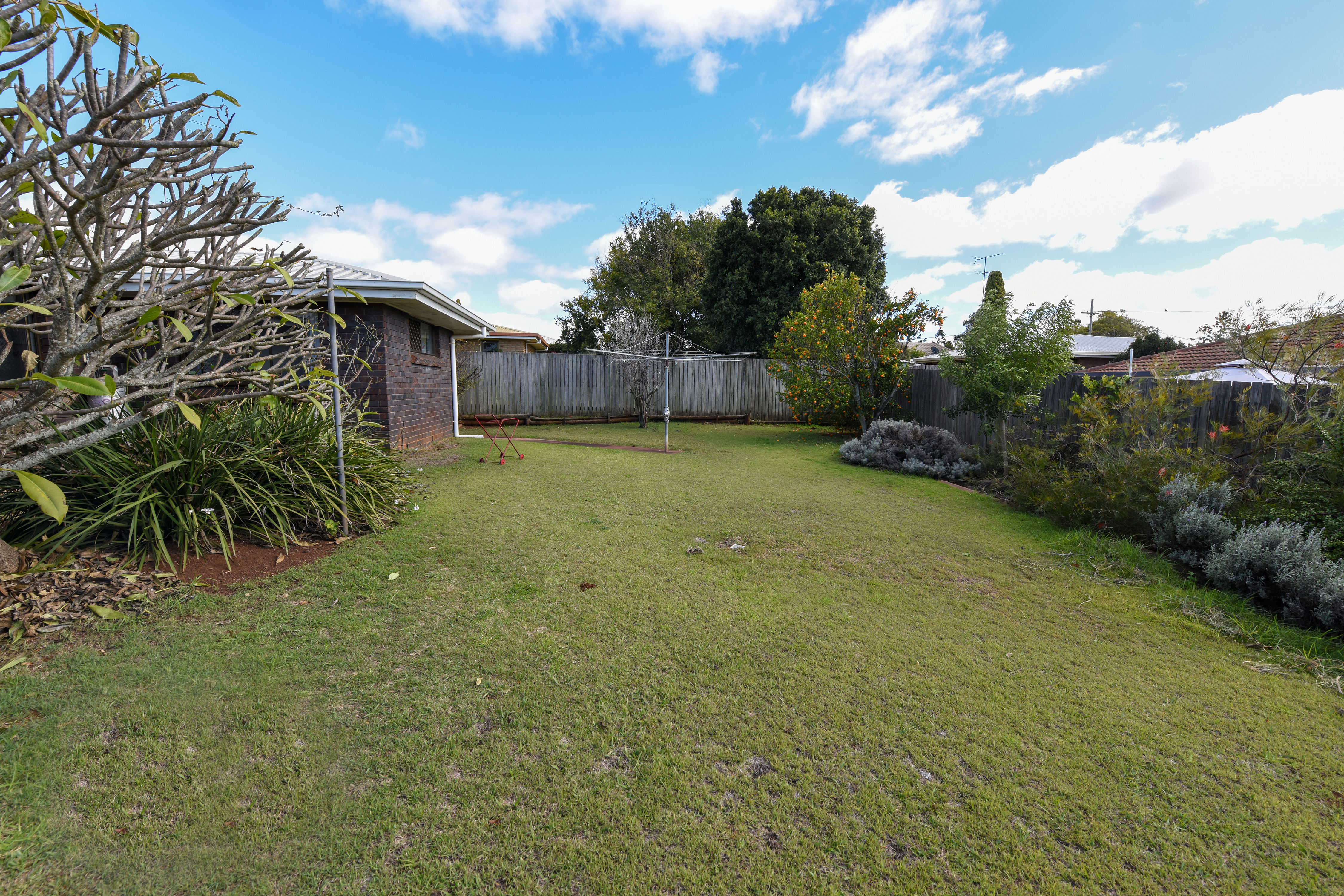 A rare opportunity to join a warm, well-supported 2-bedroom home in a quiet Toowoomba neighbourhood — Home image 8