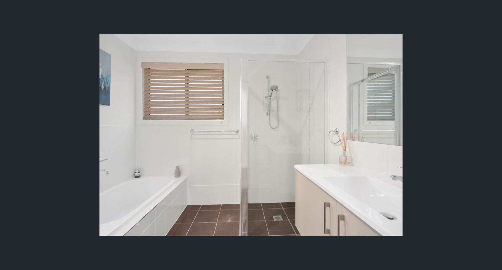 GREEN, LEAFY, SAFE & EASY LIVING — Home image 4