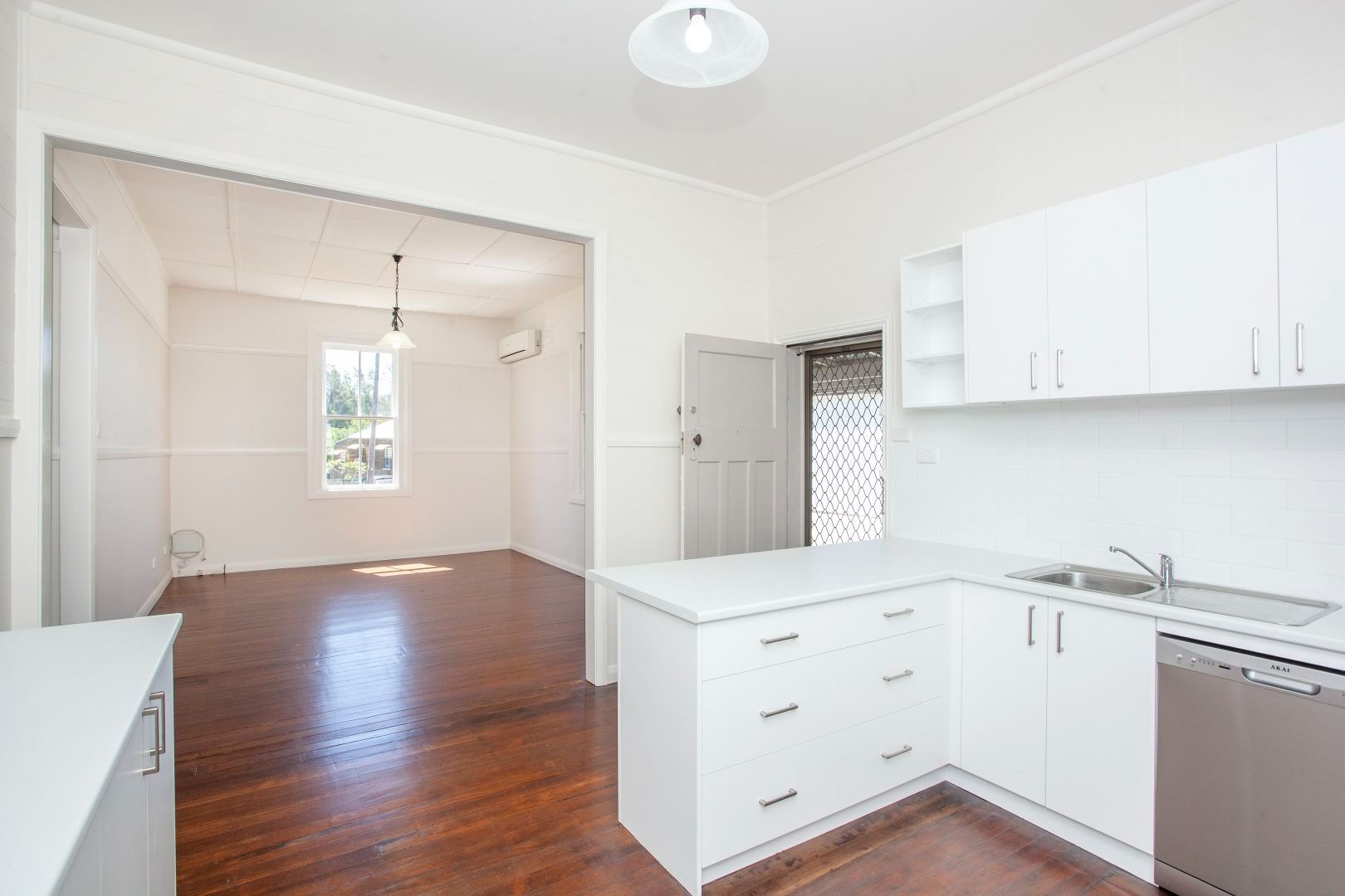 Taree Renovated home close to town SIL or STA — Home image 3