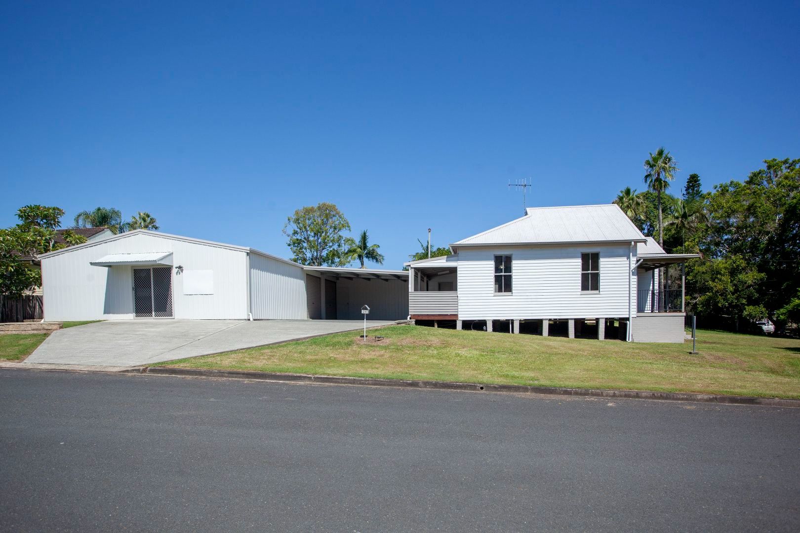 Taree Renovated home close to town SIL or STA — Home image 11