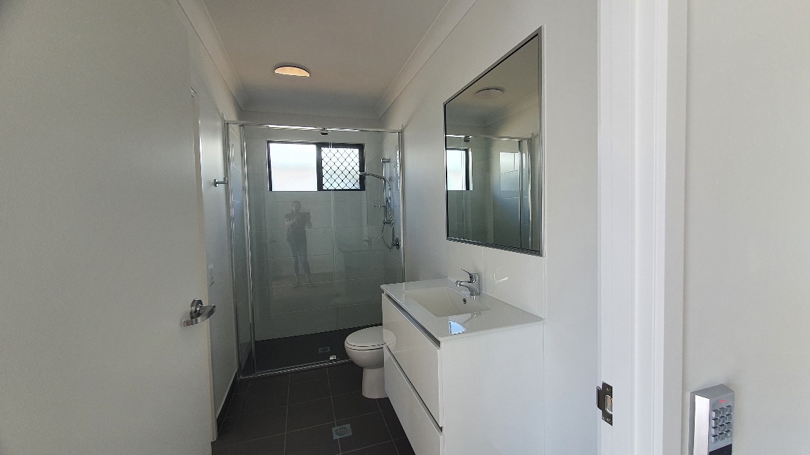 Buchanan St, Mount Louisa — Home image 2