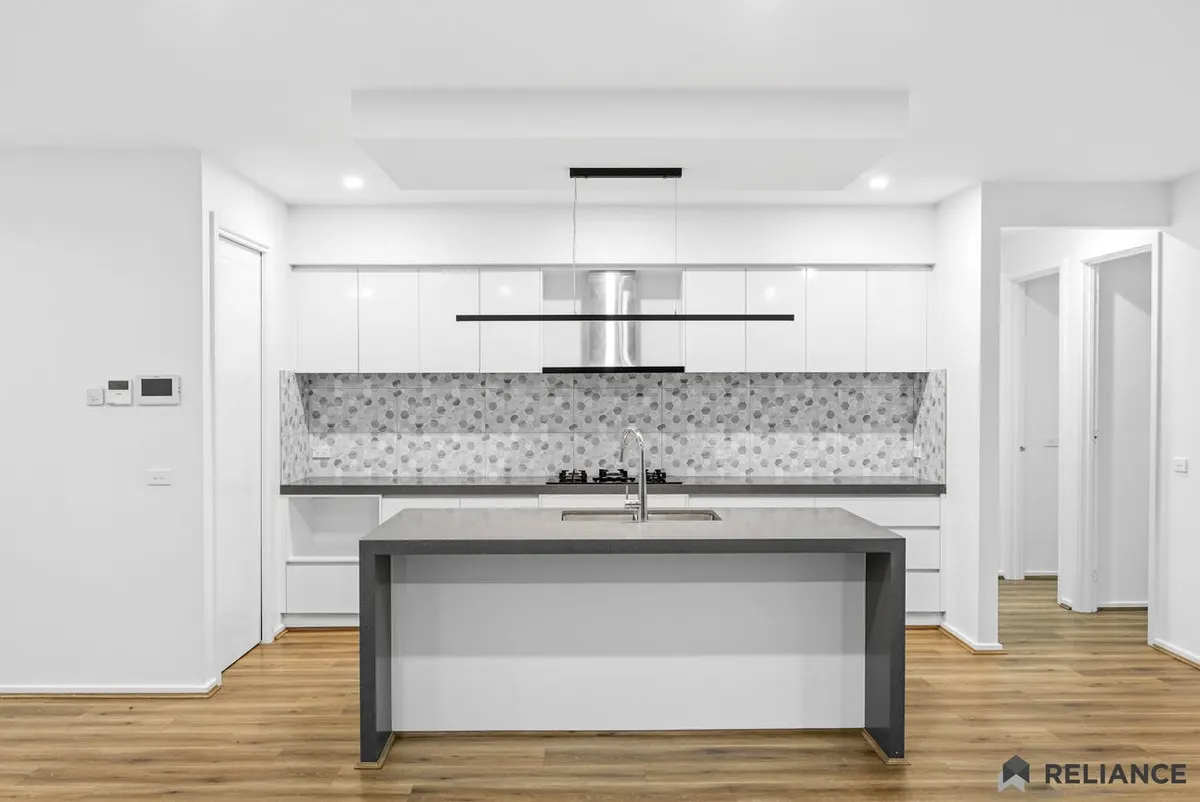 SIL home, Beveridge: 2 rooms available (4 bed, 3 bath) — Home image 2