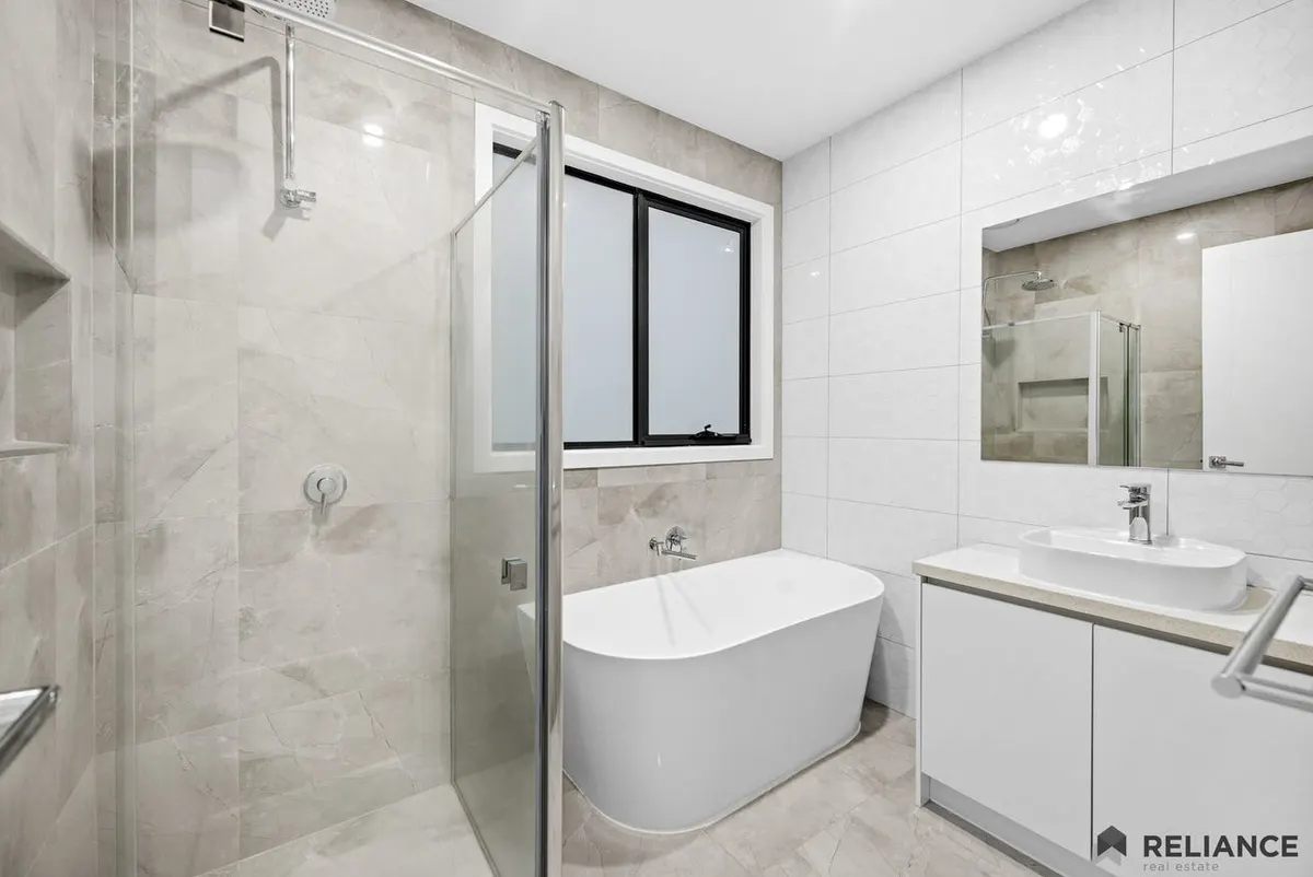 SIL home, Beveridge: 2 rooms available (4 bed, 3 bath) — Home image 5