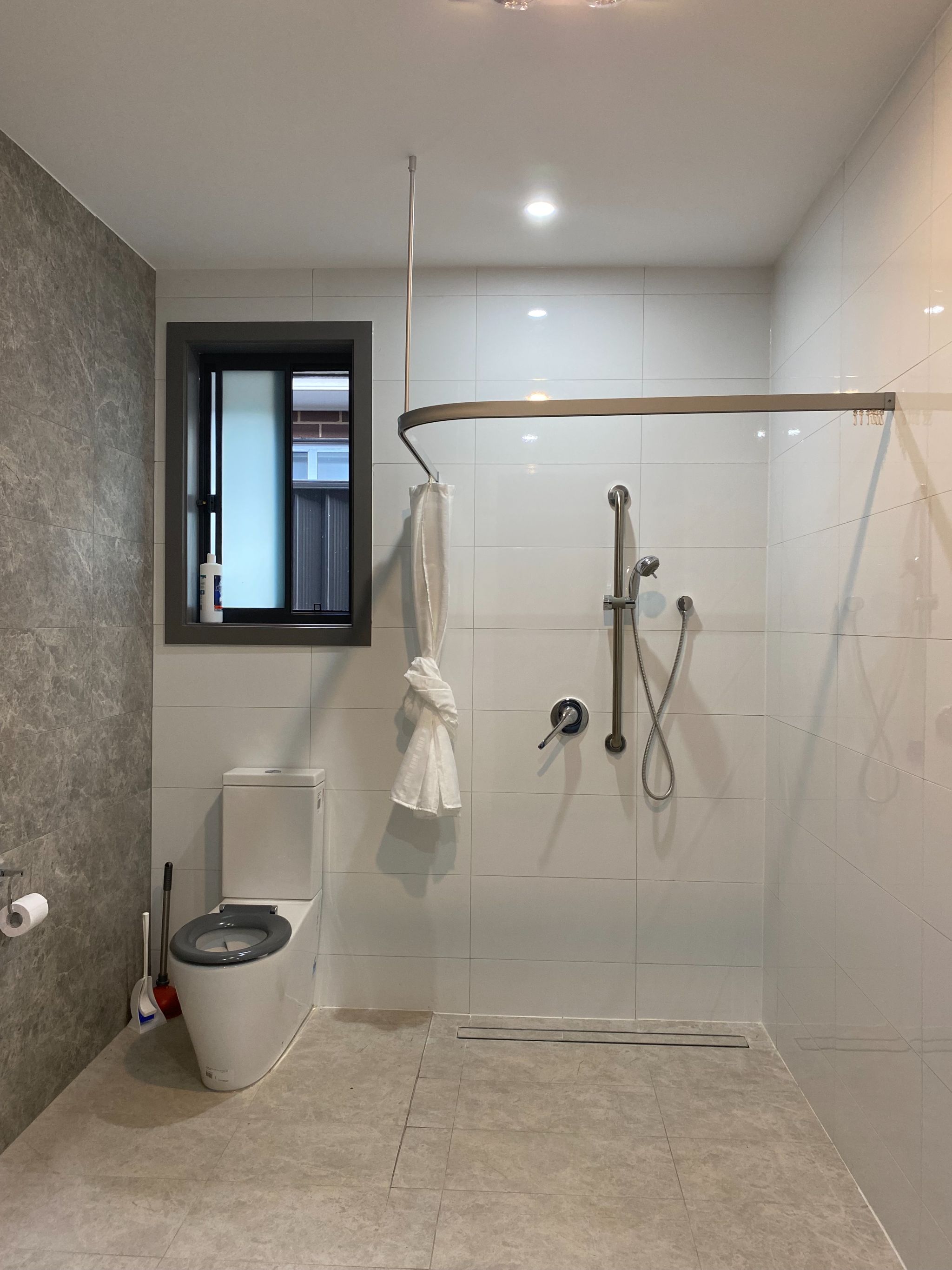 Purpose built home with all modern living facilities in Oran Park — Home image 3