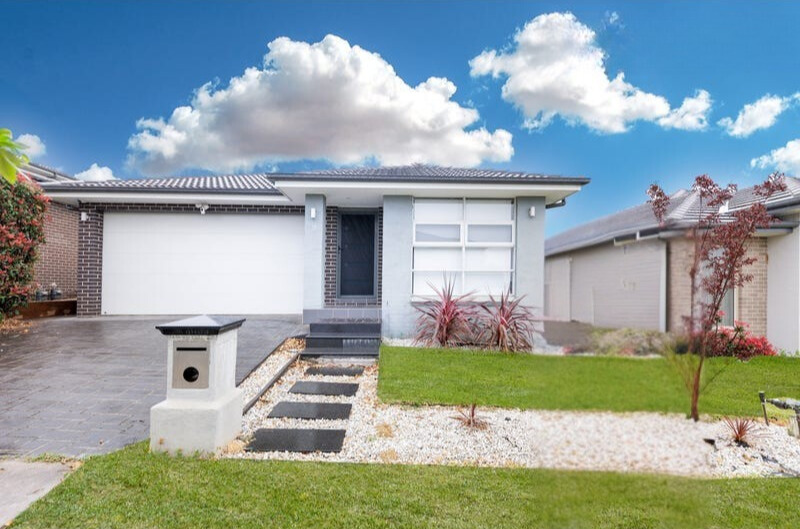 Beautiful modern in the Oran Park NSW! — Home image 4