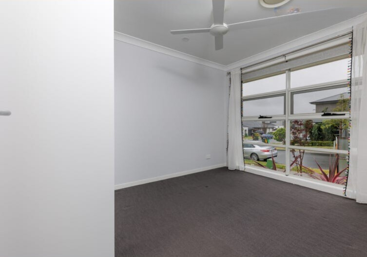 Beautiful modern in the Oran Park NSW! — Home image 6