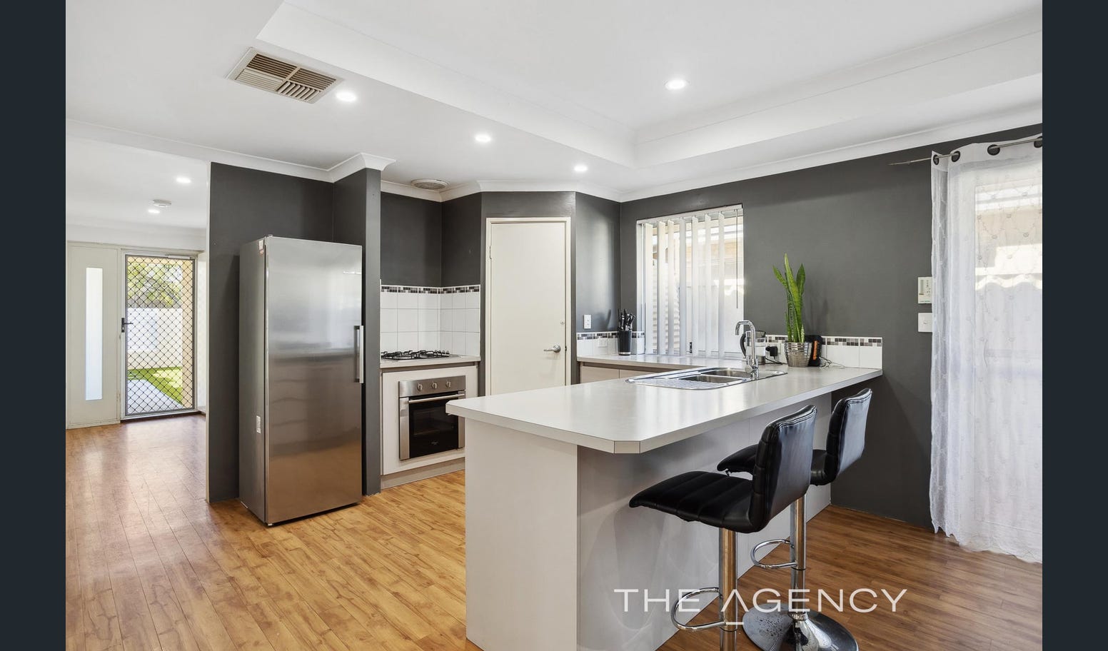 Lovely  SIL home in Ridgewood — Home image 22