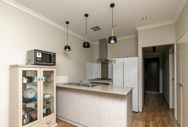 X3 ENSUITE ROOMS - SIL VACANCY HARRISDALE — Home image 4