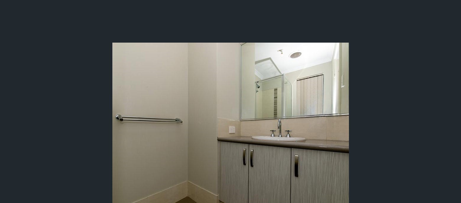 X3 ENSUITE ROOMS - SIL VACANCY HARRISDALE — Home image 6