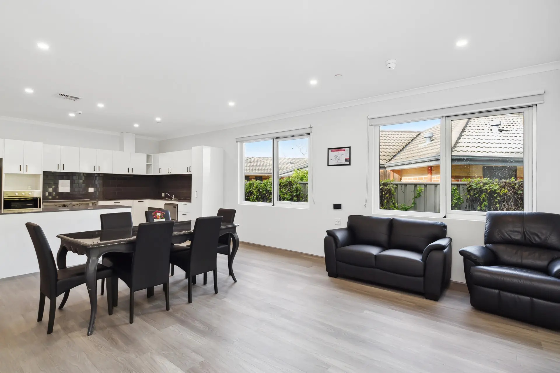 Blissful SDA Living in Bayswater — Home image 8