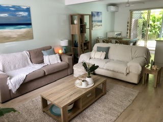 Cute, modern beach townhouse — Home image 2
