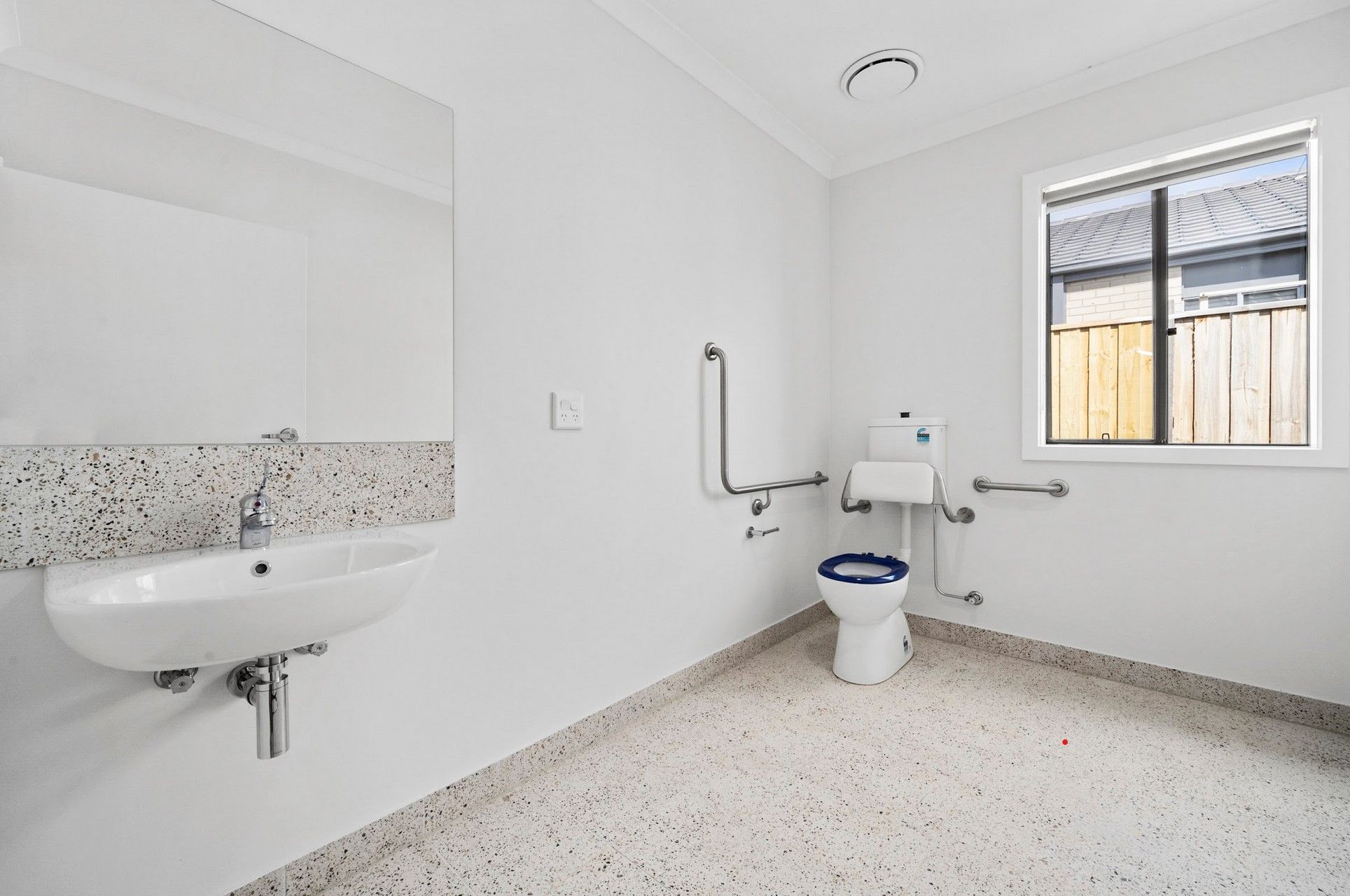 Seeking Housemate for Cobblebank SDA Residence! — Home image 9