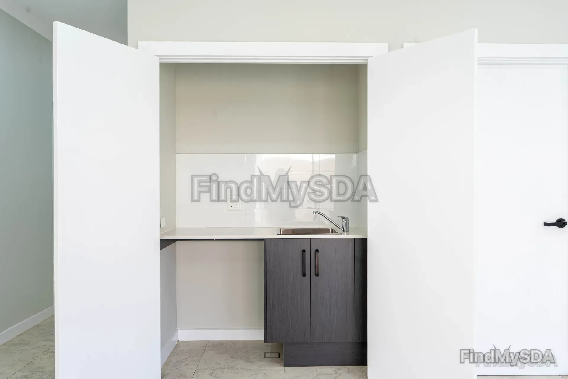 Jean Street — Home image 10