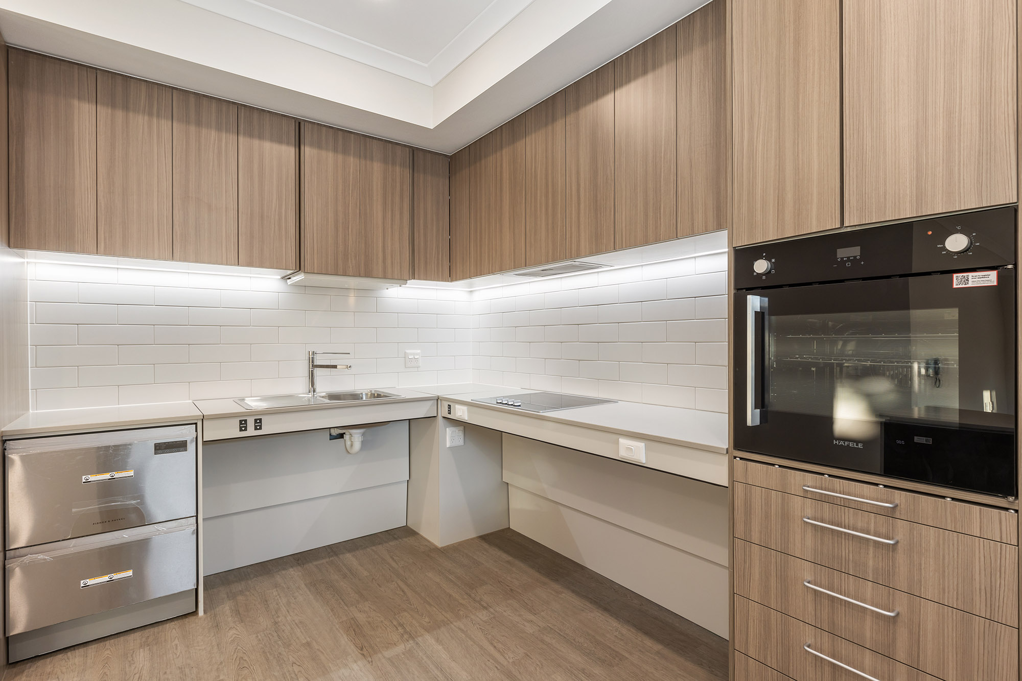 Cranbourne - Brand New 3 Bedroom House. SDA, SIL & High Physical Support Home! — Home image 8