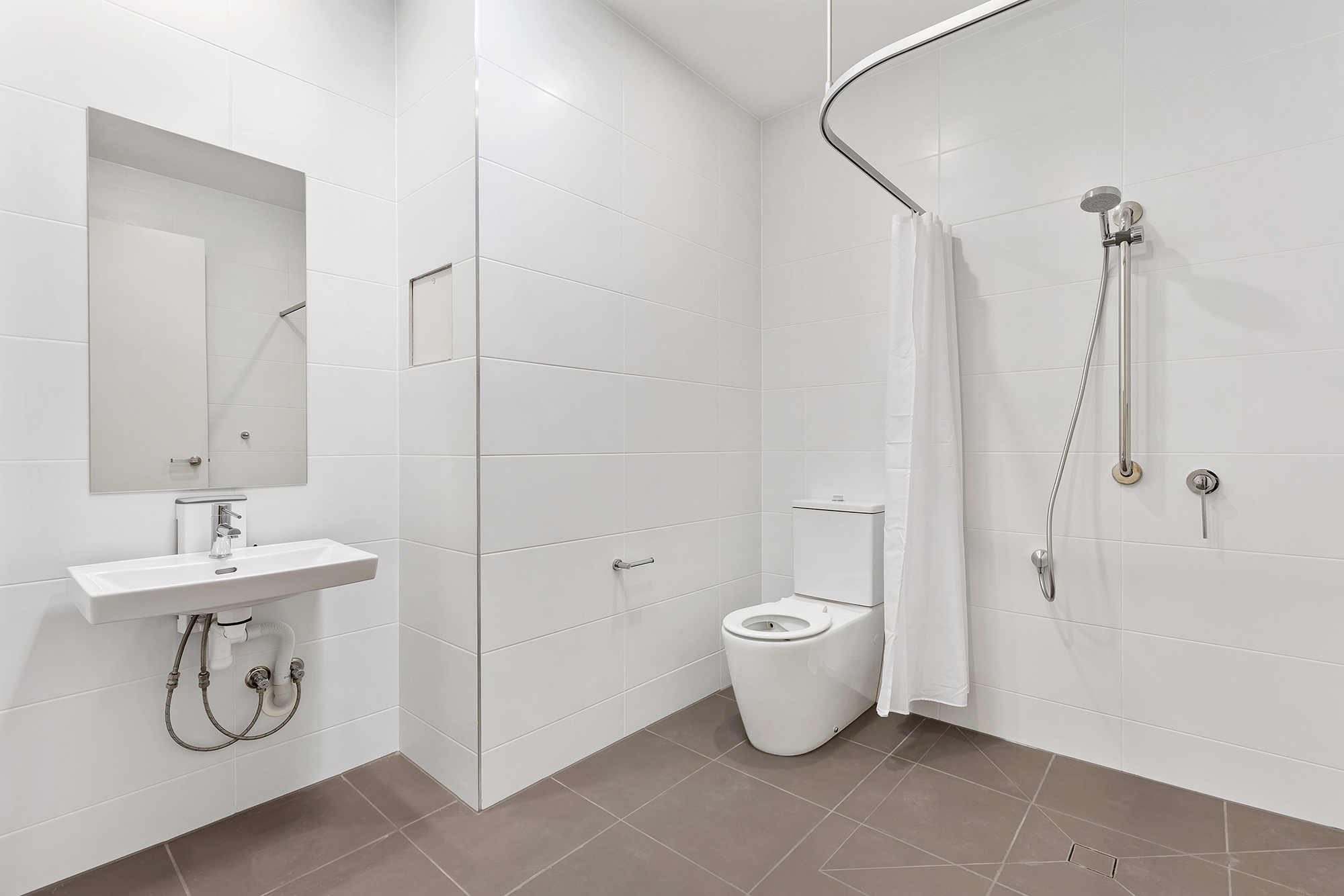 Cranbourne - Brand New 3 Bedroom House. SDA, SIL & High Physical Support Home! — Home image 9