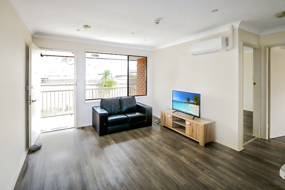 Enjoy a relaxing lifestyle in a beautiful seaside suburb, Warilla — Home image 3