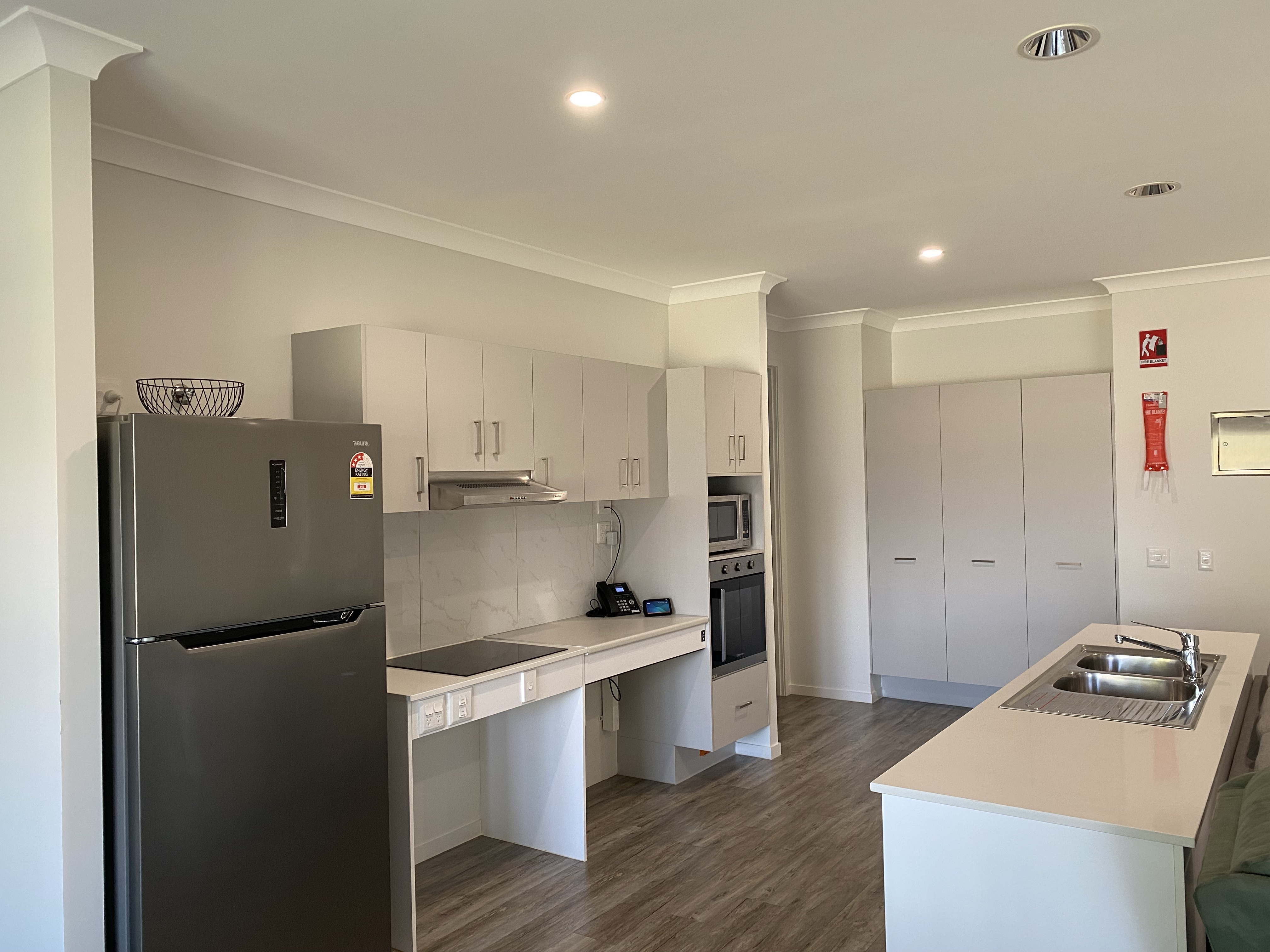 Country Living 4 Bedroom House — Home image 6