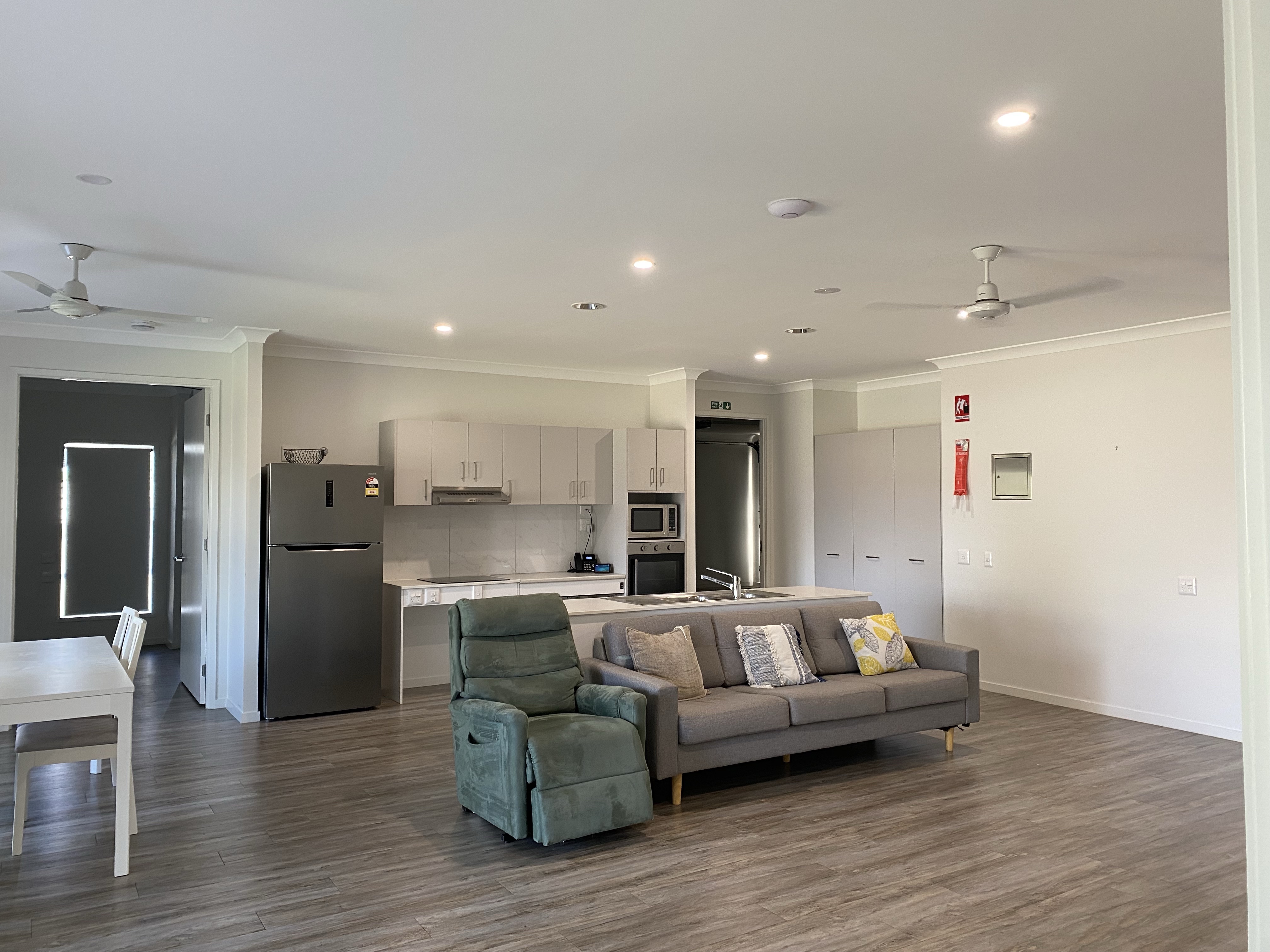 Country Living 4 Bedroom House — Home image 8