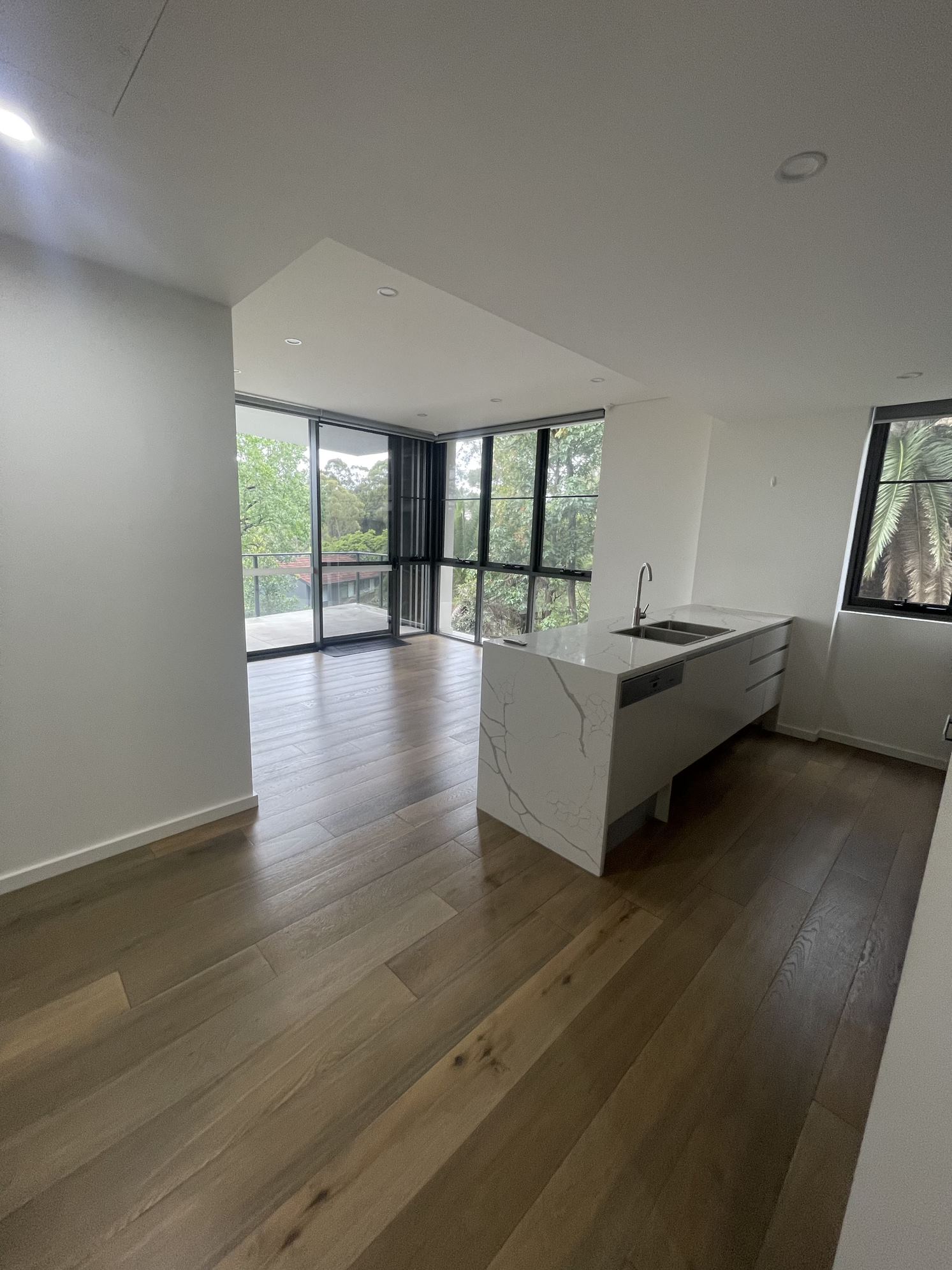 Stylish apartment in leafy Lane Cove village - Individual tailored support — Home image 3