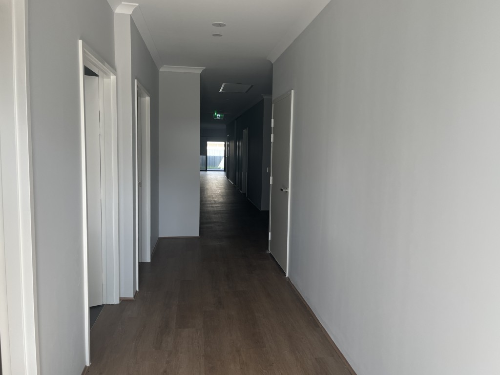 4 BR HPS Home with OOA Room – Hilbert — Home image 9