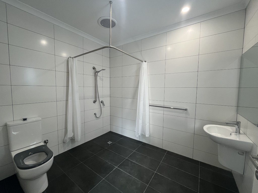 4 BR HPS Home with OOA Room – Hilbert — Home image 15