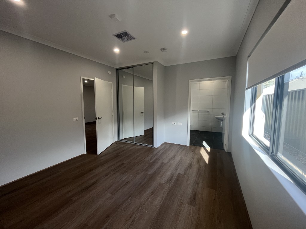 4 BR HPS Home with OOA Room – Hilbert — Home image 21