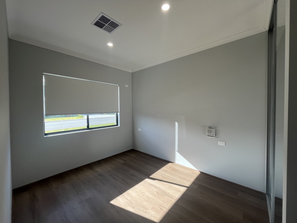 4 BR HPS Home with OOA Room – Hilbert — Home image 3