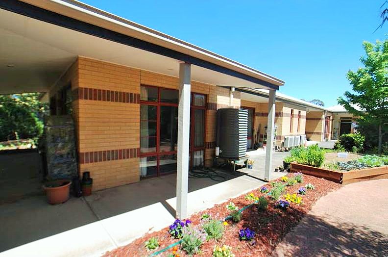 High Physical Support vacancy in Thornbury property with community garden — Home image 8