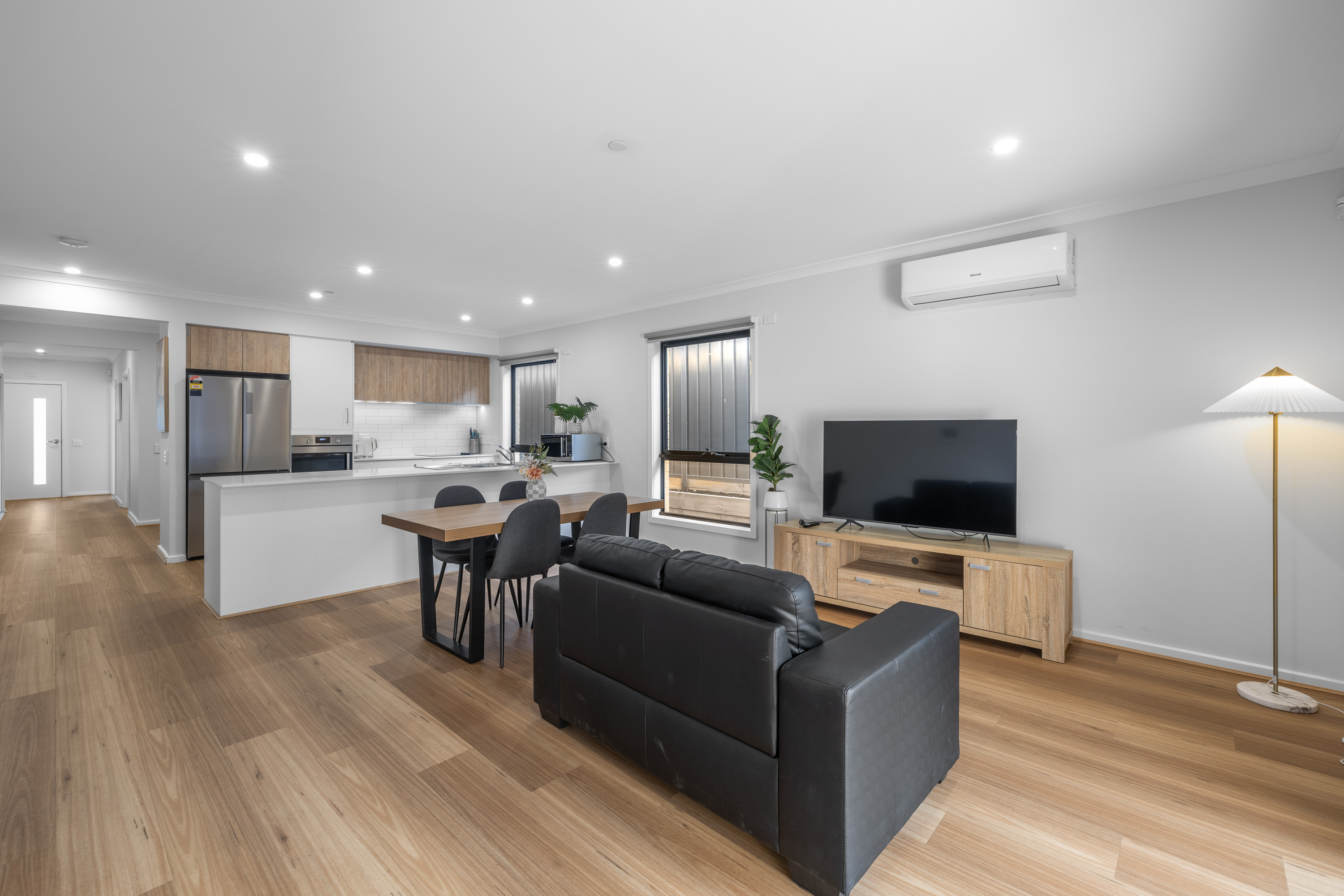 Voyager Parade, Clyde North VIC 3978 — Home image 8