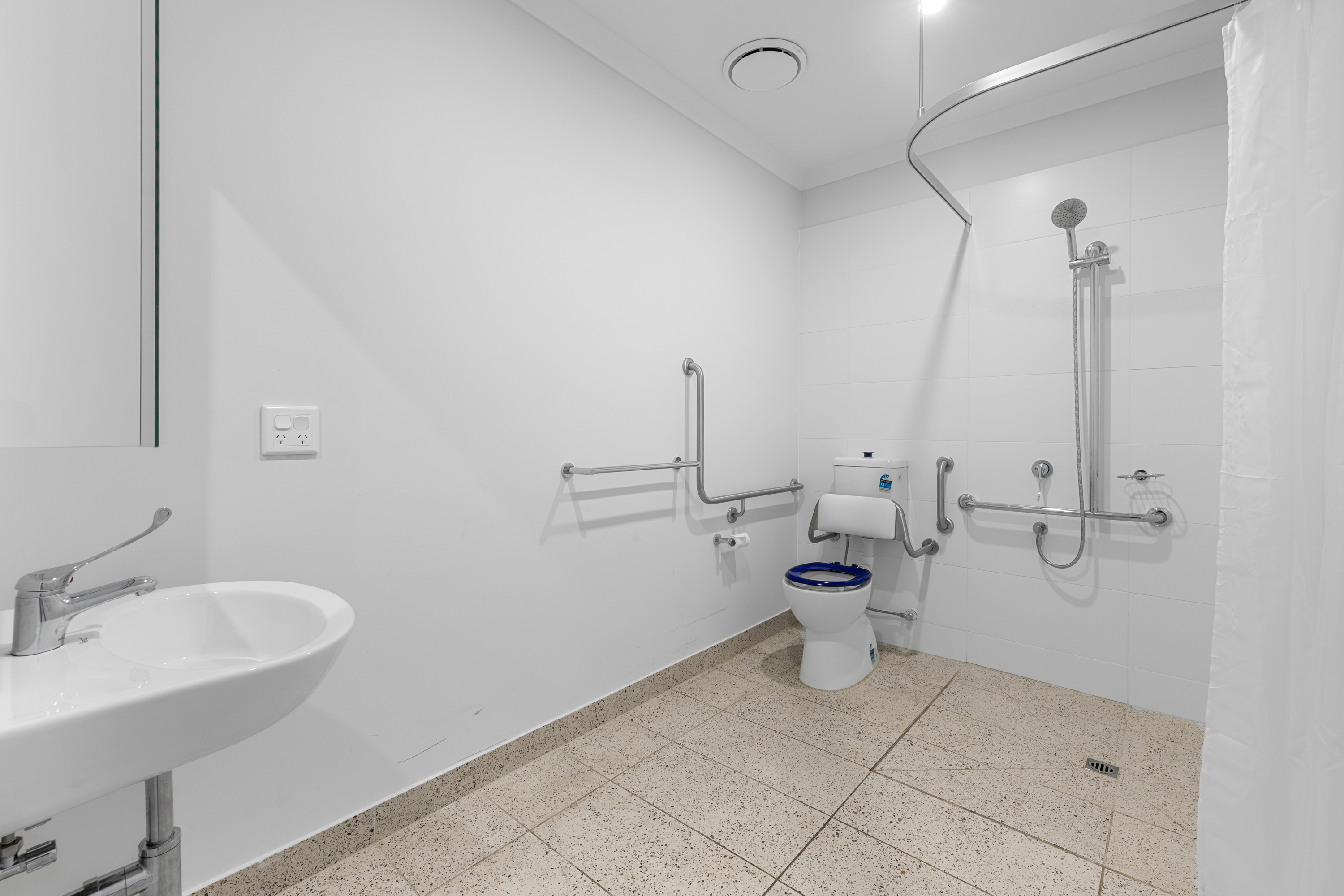 Voyager Parade, Clyde North VIC 3978 — Home image 10