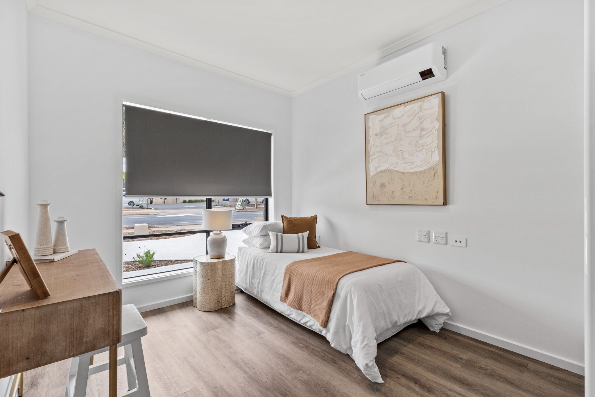Swanport Residence — Home image 8
