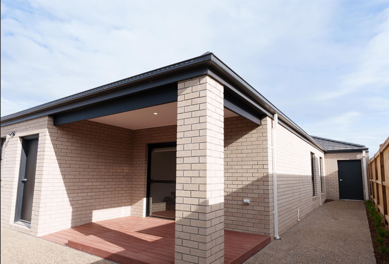 BRAND NEW SDA HPS HOUSE IN TARNEIT — Home image 3