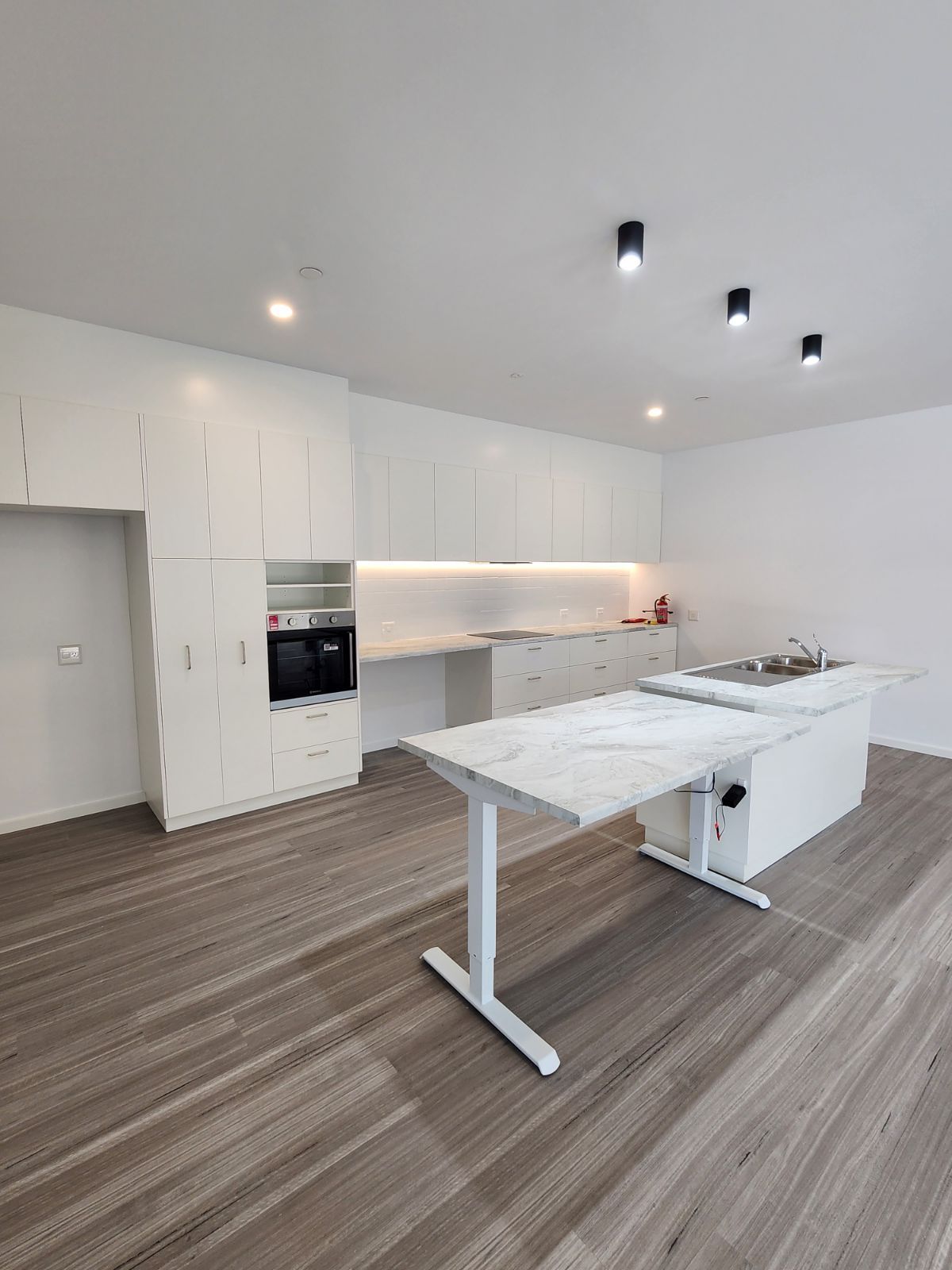 Colac Living 1 bed available NOW! — Home image 4