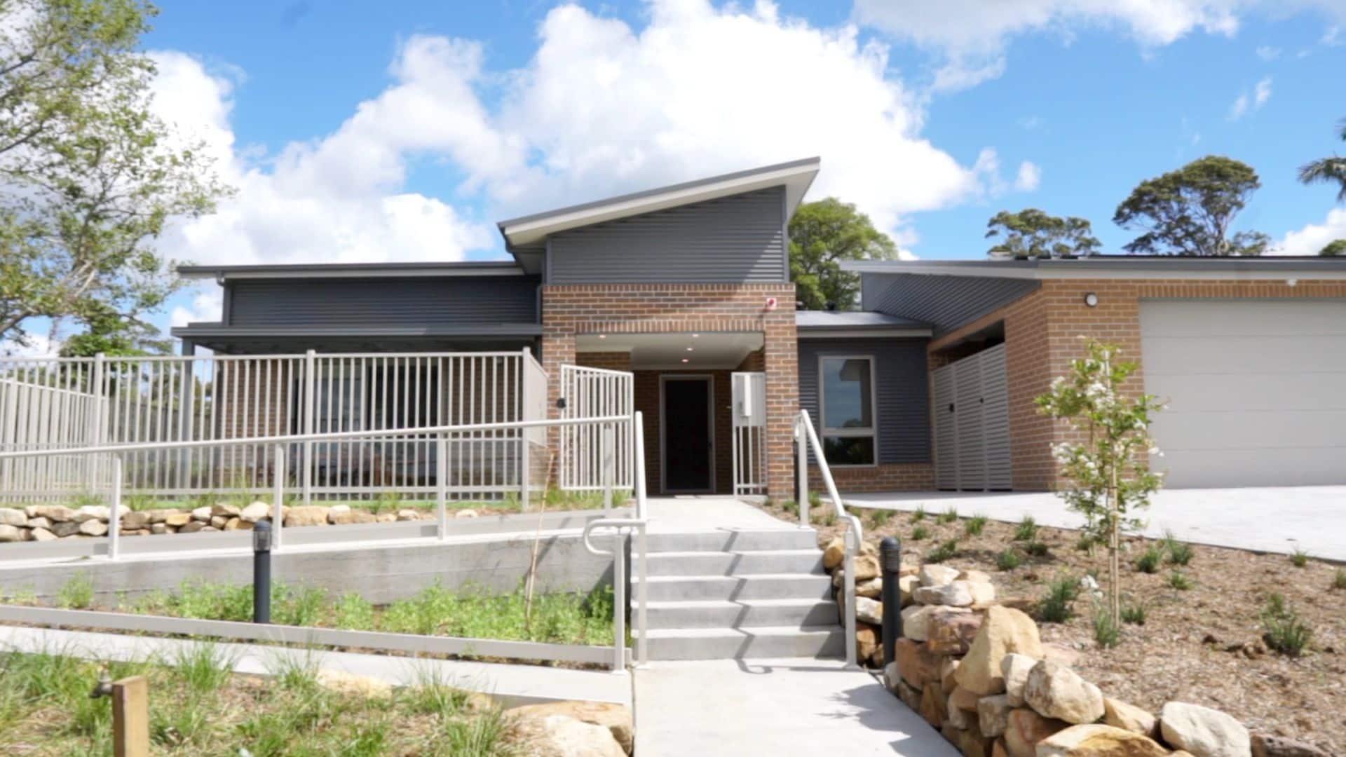 Wyong - shared 3-bedroom house and 2-bedroom unit — Home image 5
