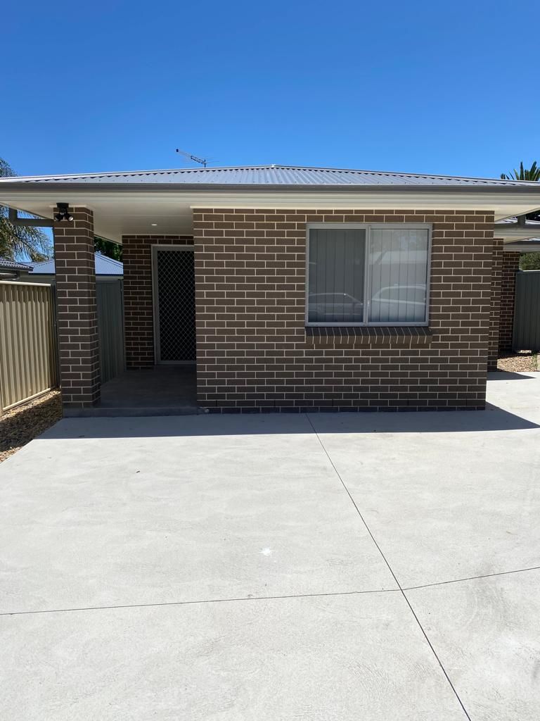 Hanger Flat — Home image 2
