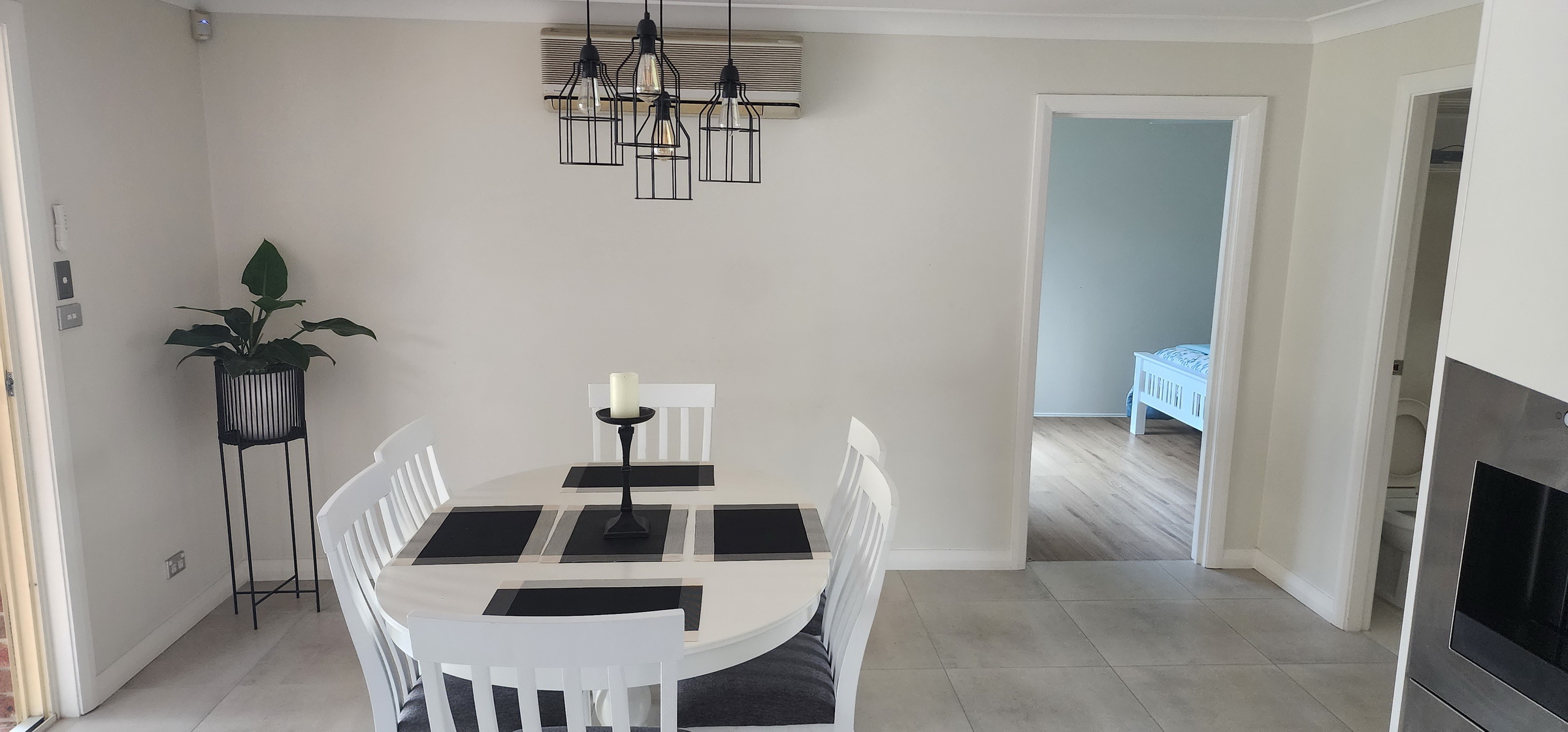 Modern and Spacious accommodation in Blacktown area — Home image 6