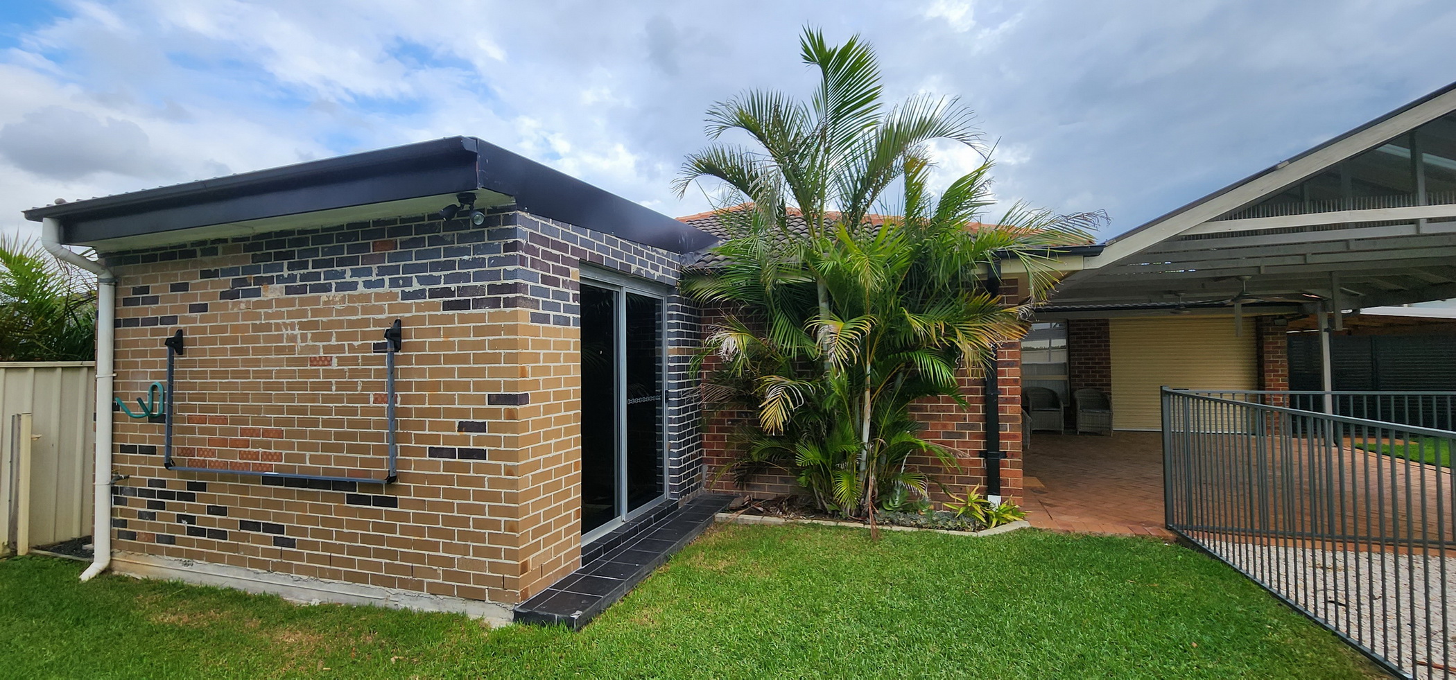 Modern and Spacious accommodation in Blacktown area — Home image 2