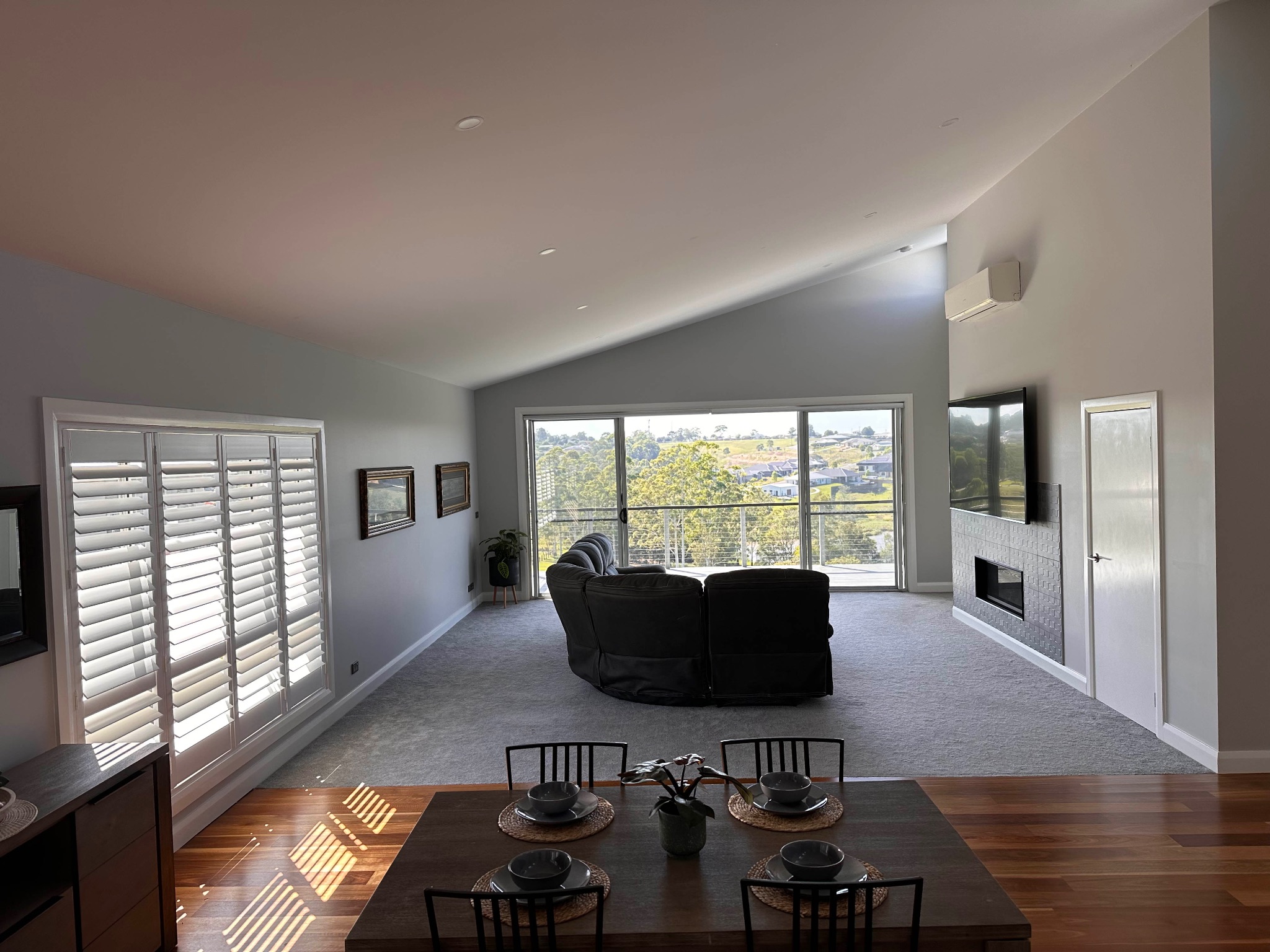 Lagoon Lodge — Home image 3